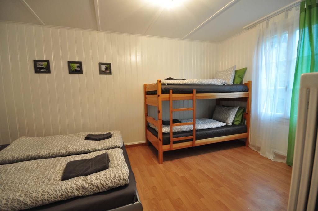 Interlaken Town House Sleeps 12 Guests Central Cameră foto